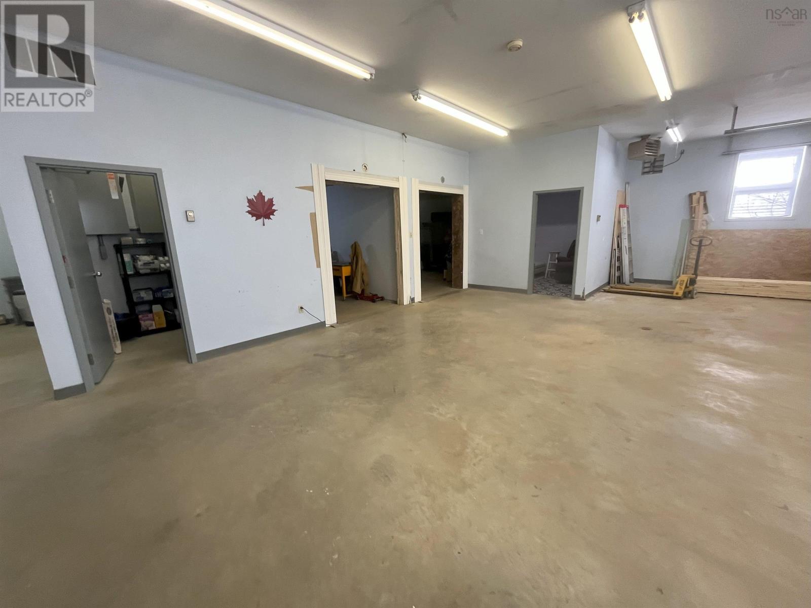 6858 Highway 105 Property Photo 41