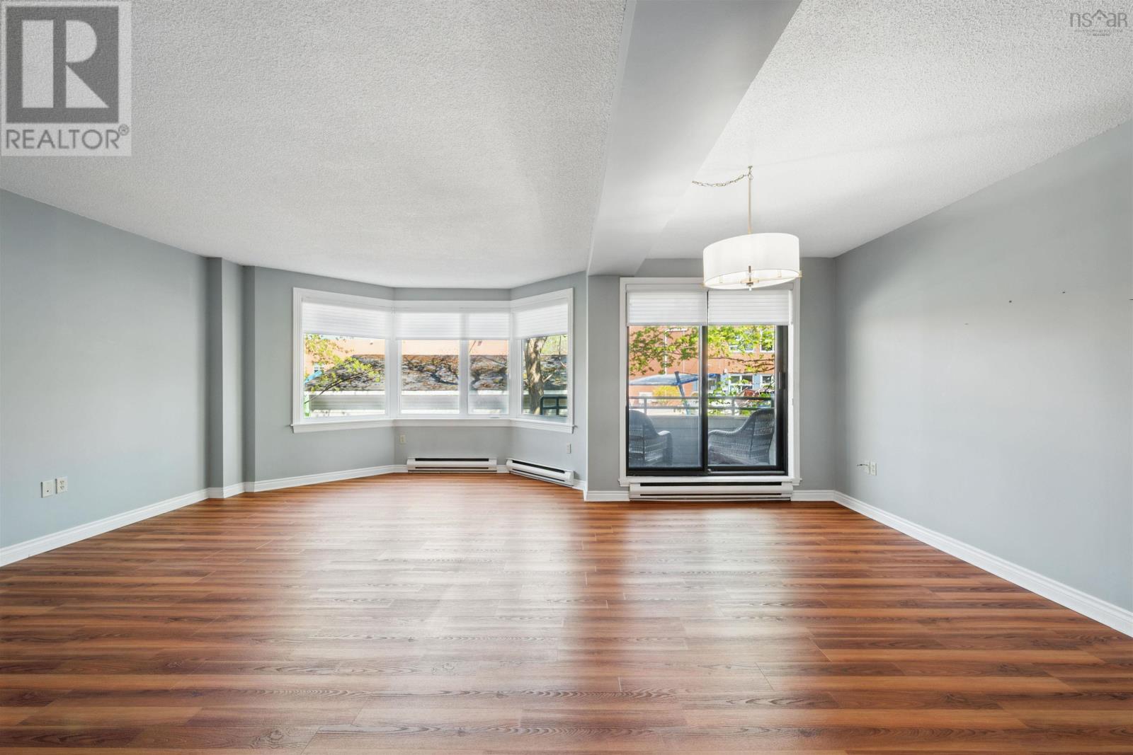 112 1350 Oxford Street Property Photo 22