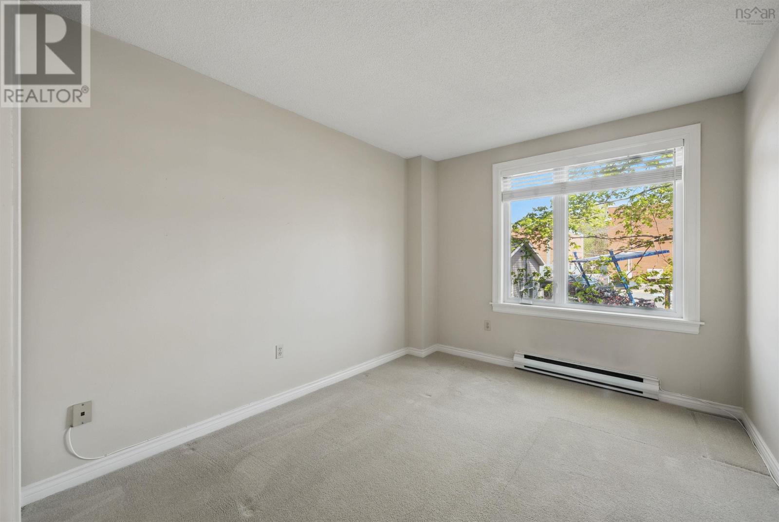 112 1350 Oxford Street Property Photo 32