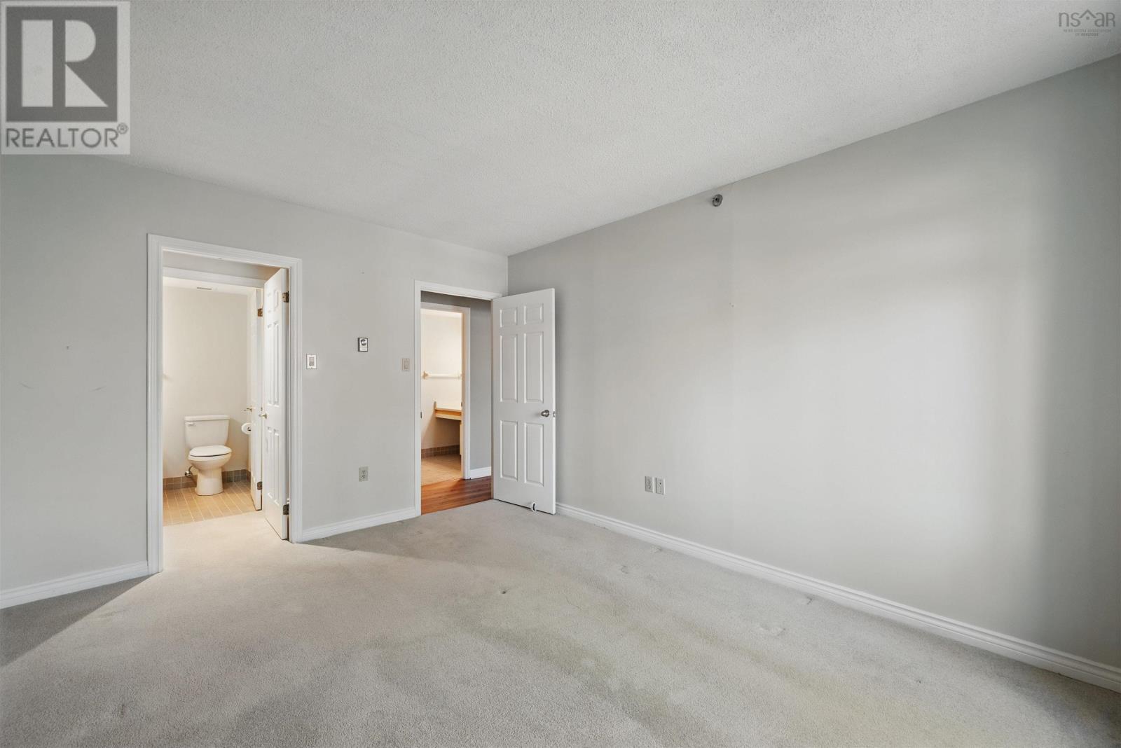 112 1350 Oxford Street Property Photo 37