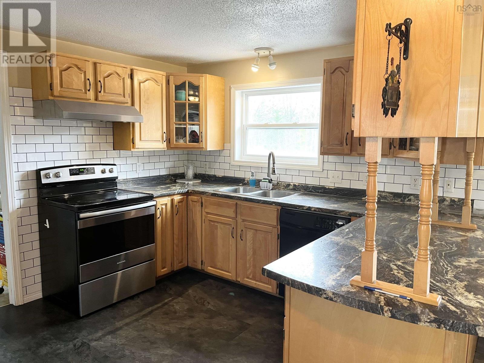 2905 Highway 3 Property Photo 6