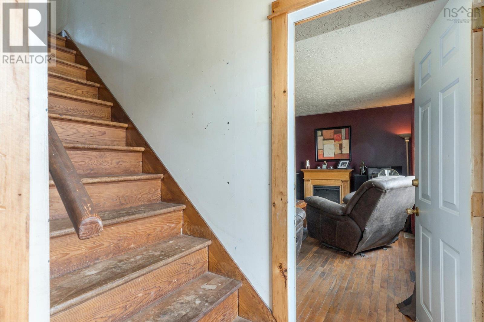50 Raymond Street Property Photo 3