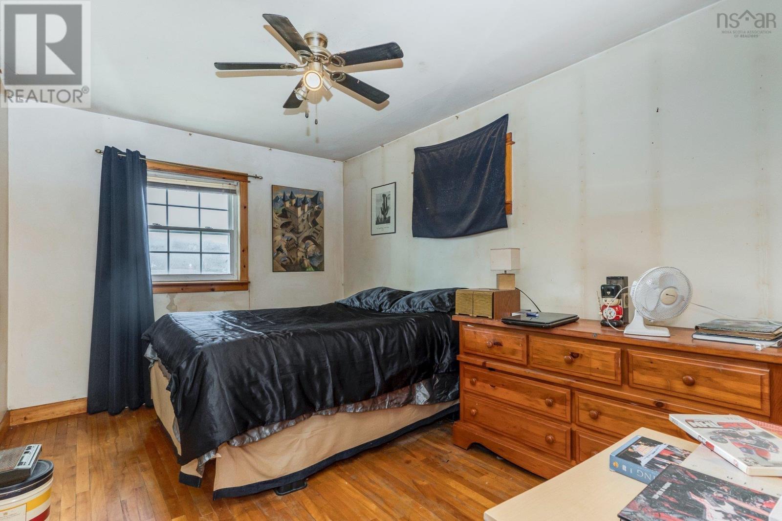 50 Raymond Street Property Photo 11