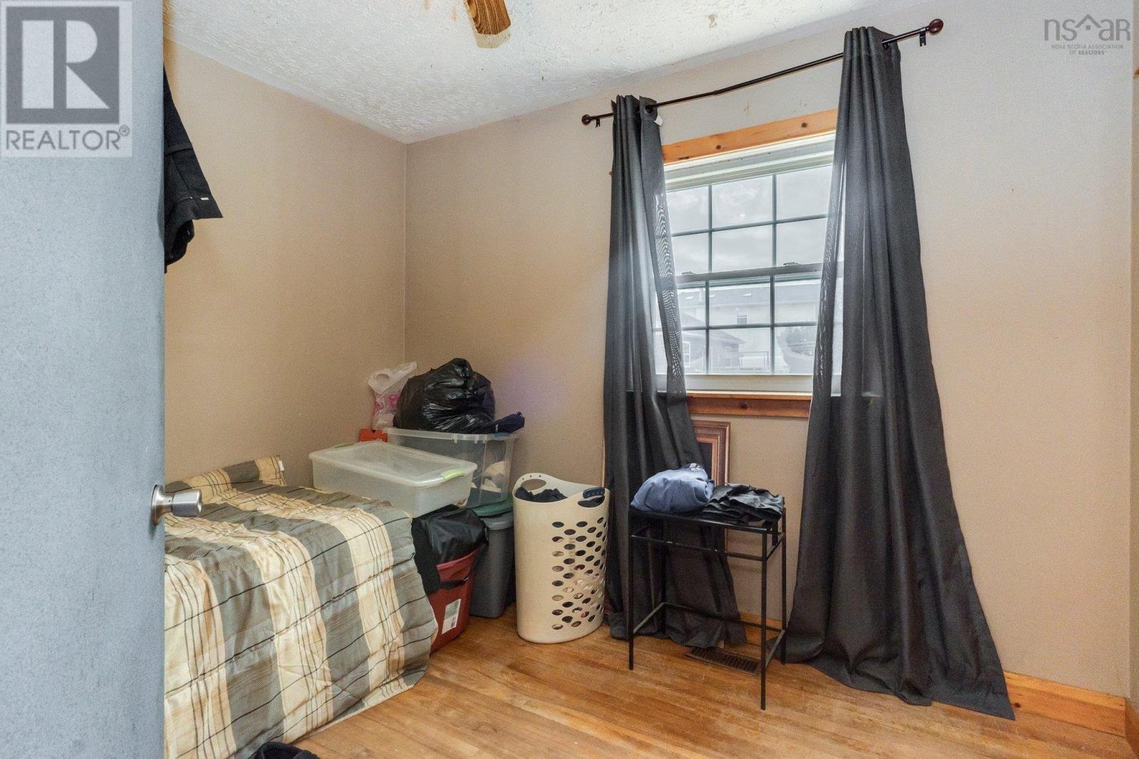 50 Raymond Street Property Photo 12