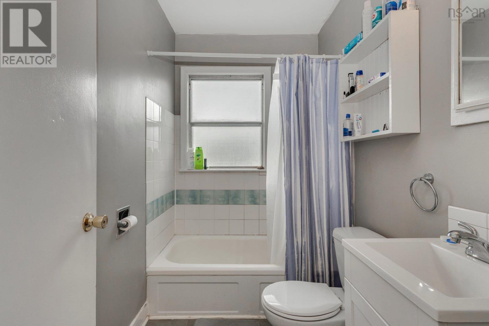 50 Raymond Street Property Photo 20