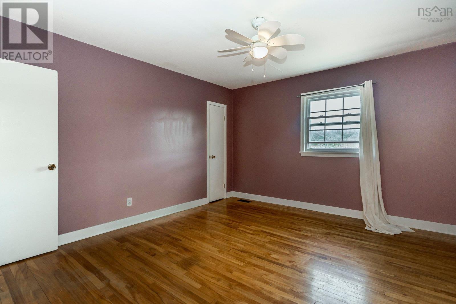 50 Raymond Street Property Photo 24