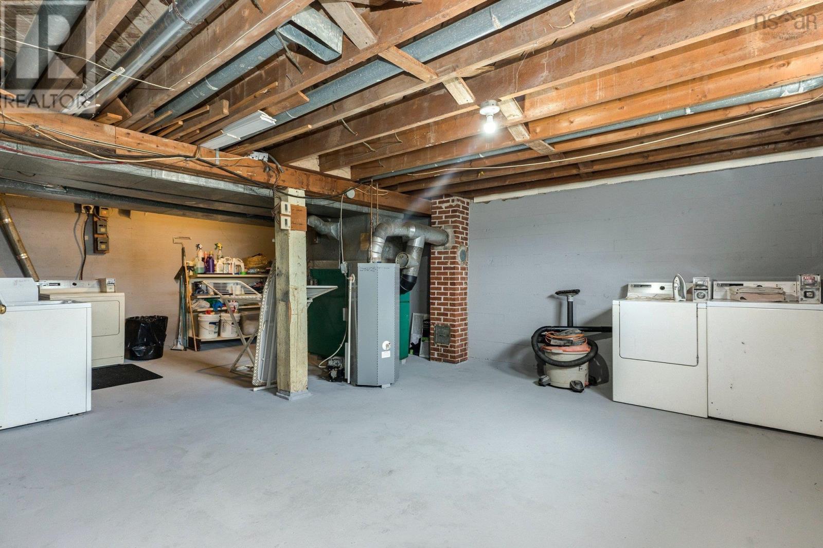 50 Raymond Street Property Photo 29