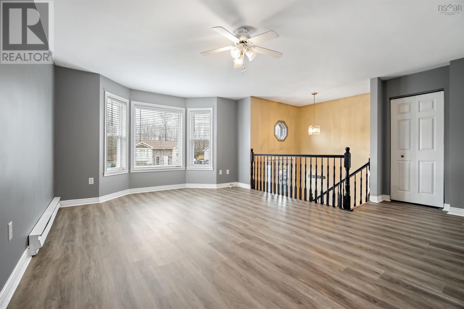 7 Hemlock Drive Property Photo 8