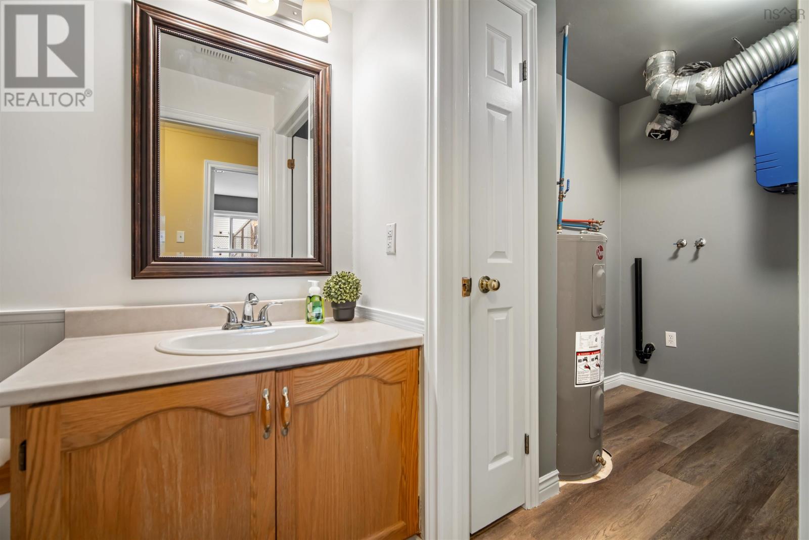 7 Hemlock Drive Property Photo 26