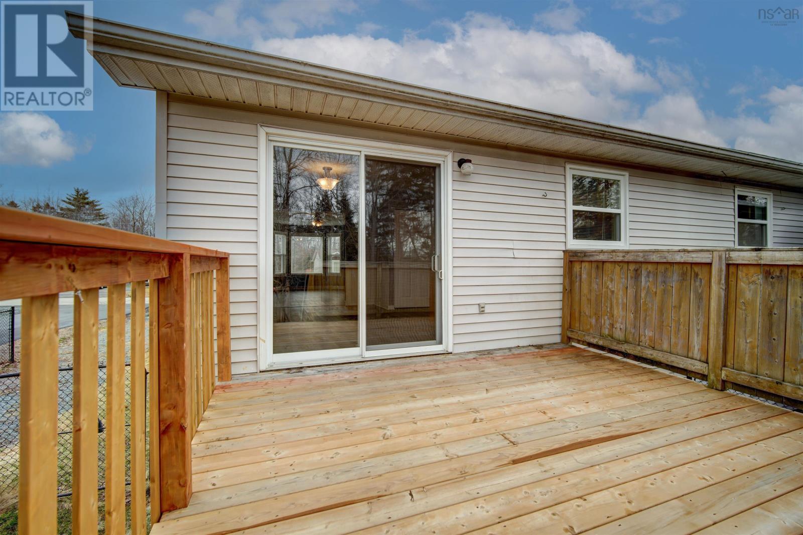 7 Hemlock Drive Property Photo 29