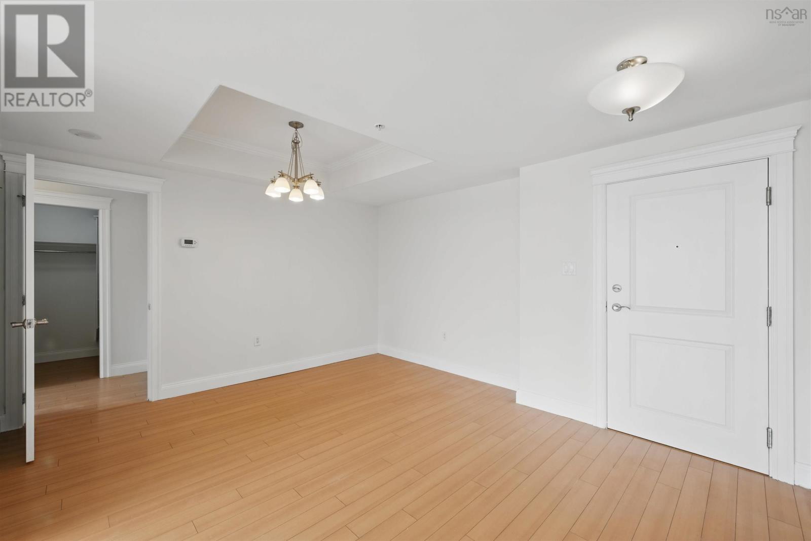 707 60 Walter Havill Drive Property Photo 5