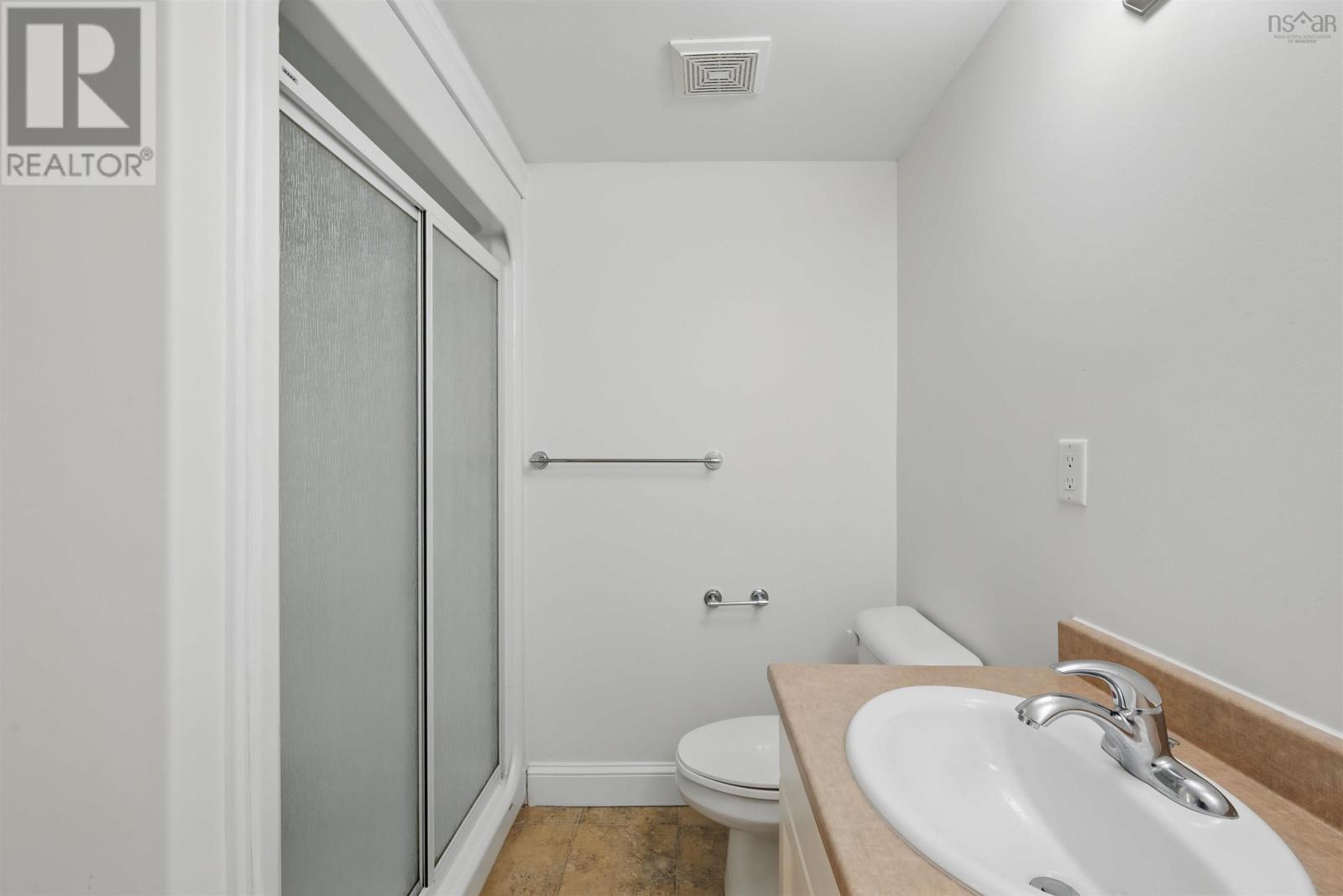 707 60 Walter Havill Drive Property Photo 24