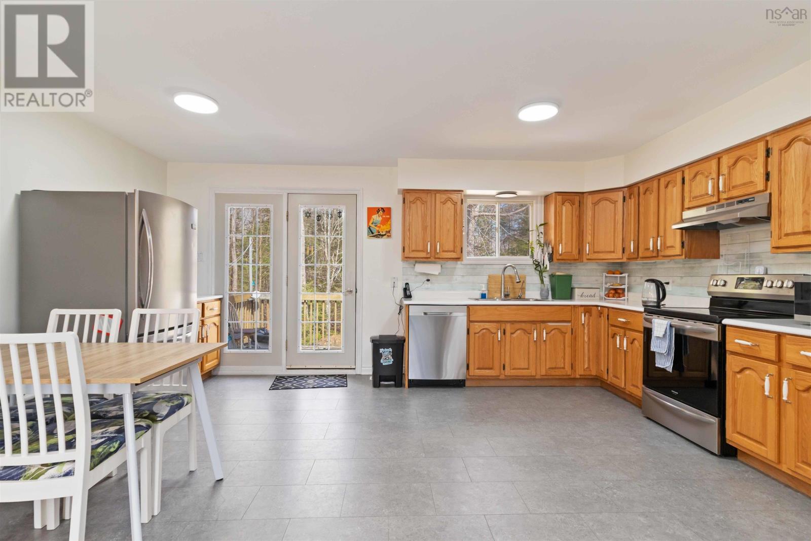 45 Rockcliffe Crescent Property Photo 10