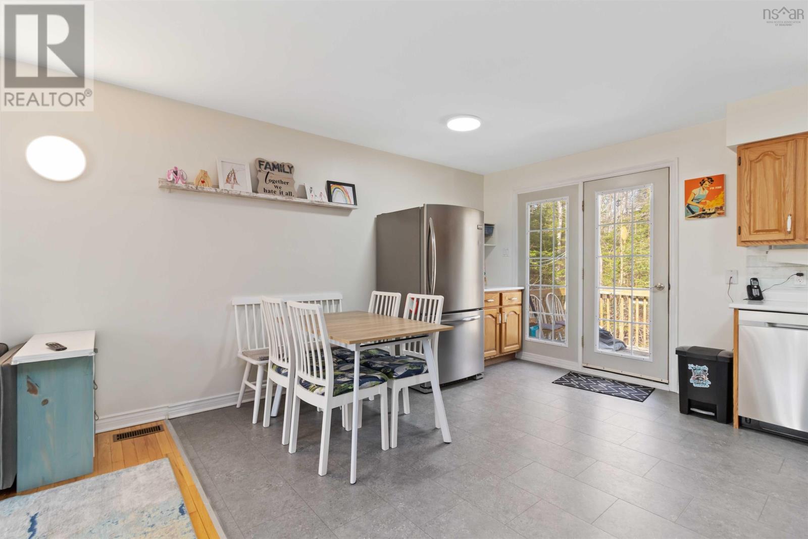45 Rockcliffe Crescent Property Photo 12