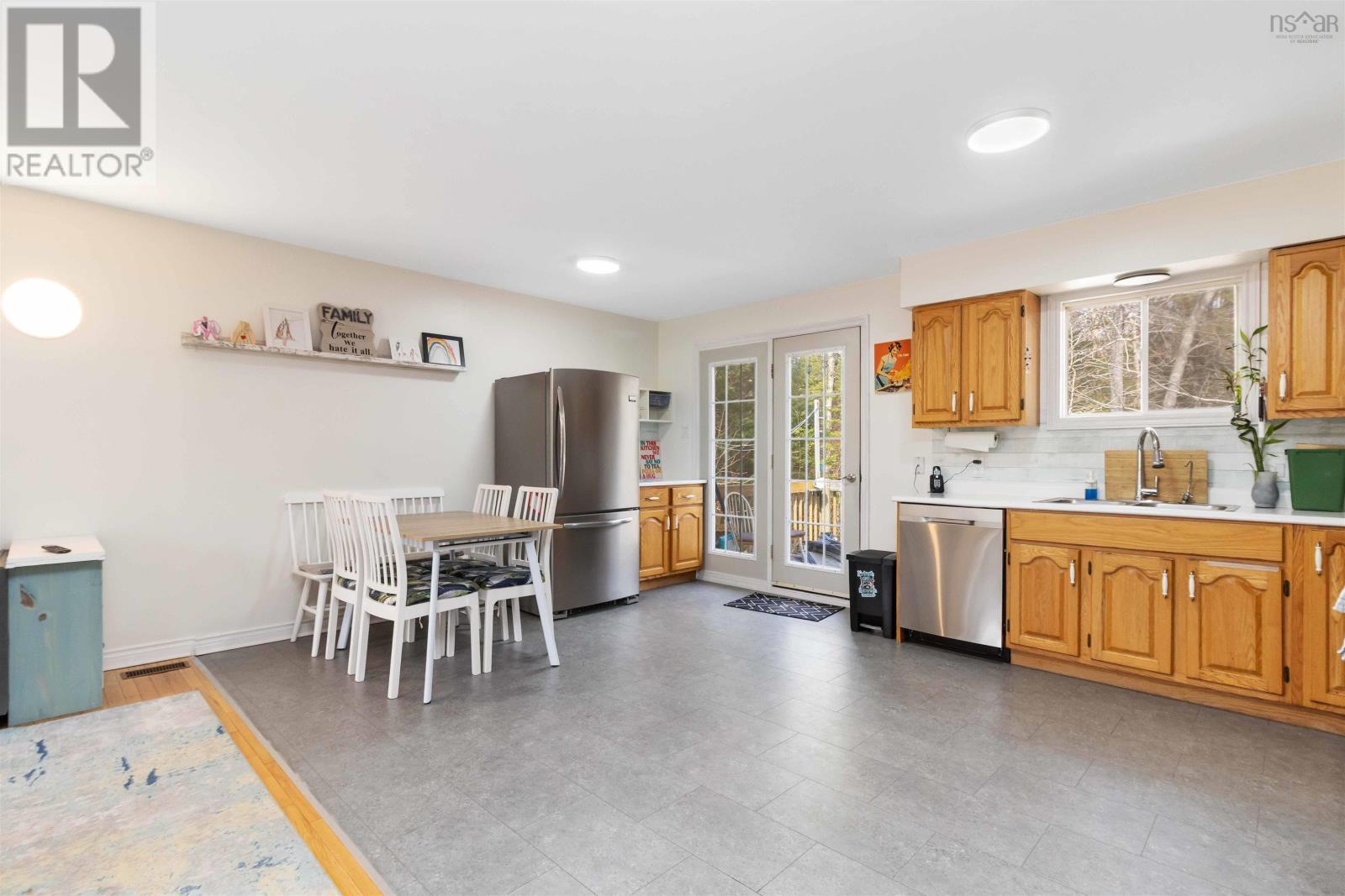 45 Rockcliffe Crescent Property Photo 13