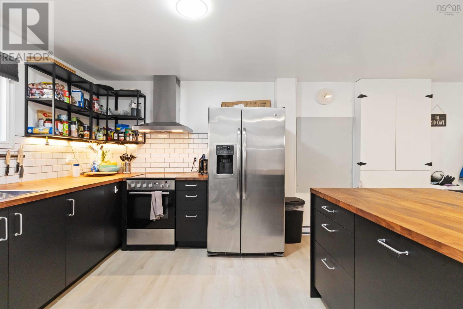 45 Rockcliffe Crescent Property Photo 31
