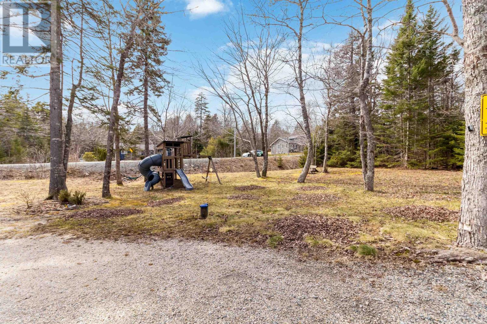 45 Rockcliffe Crescent Property Photo 34