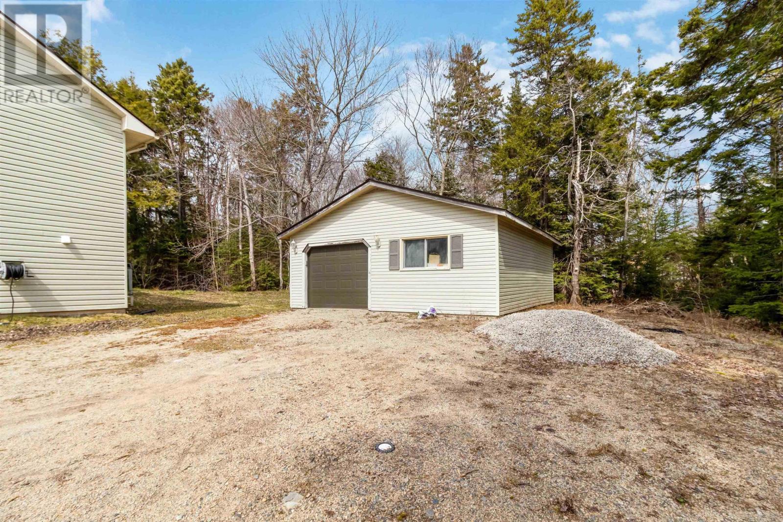 45 Rockcliffe Crescent Property Photo 35