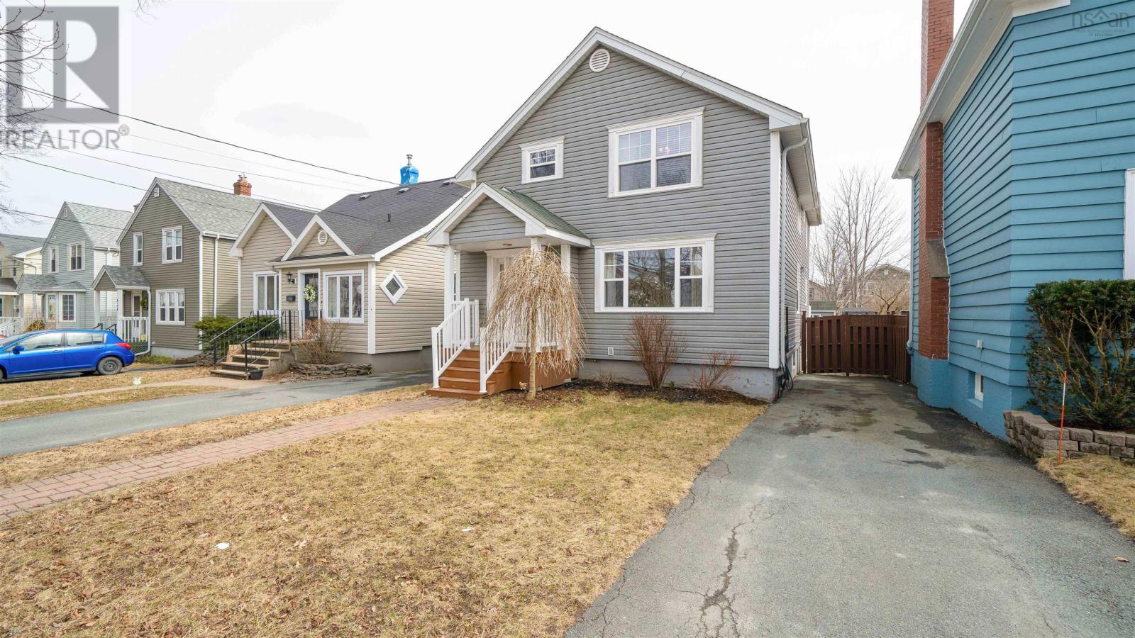 6188 Windsor Terrace Property Photo 2