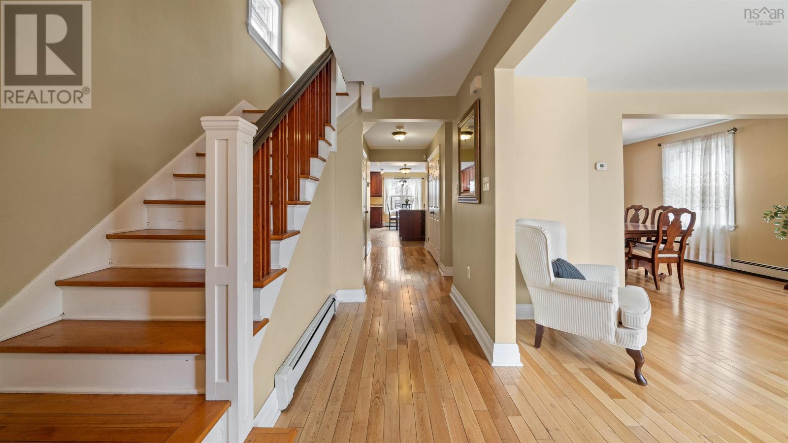 6188 Windsor Terrace Property Photo 3