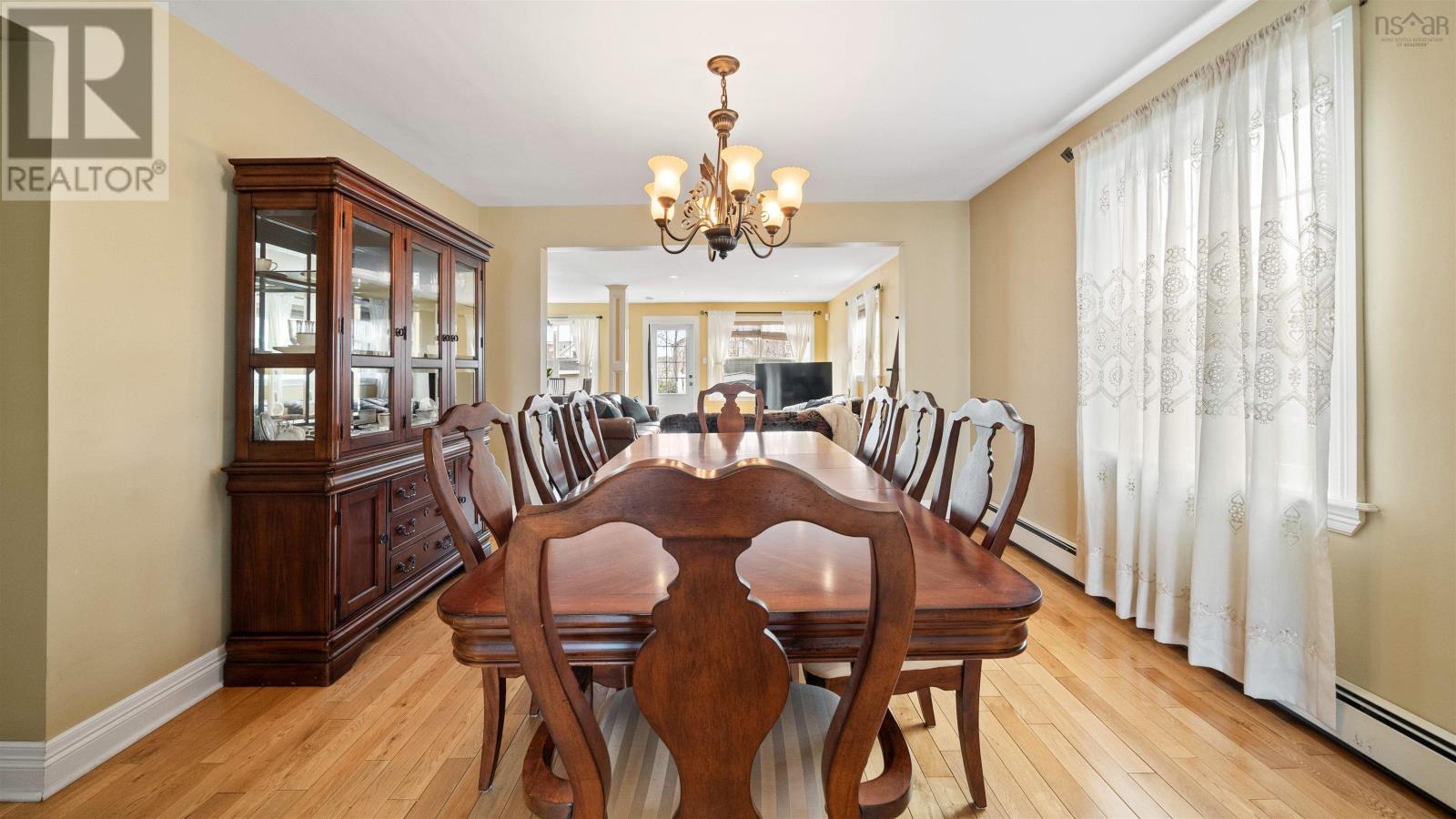 6188 Windsor Terrace Property Photo 9