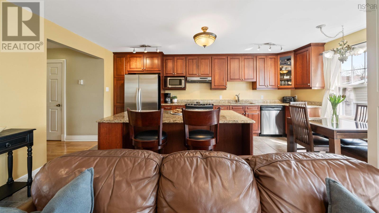 6188 Windsor Terrace Property Photo 11