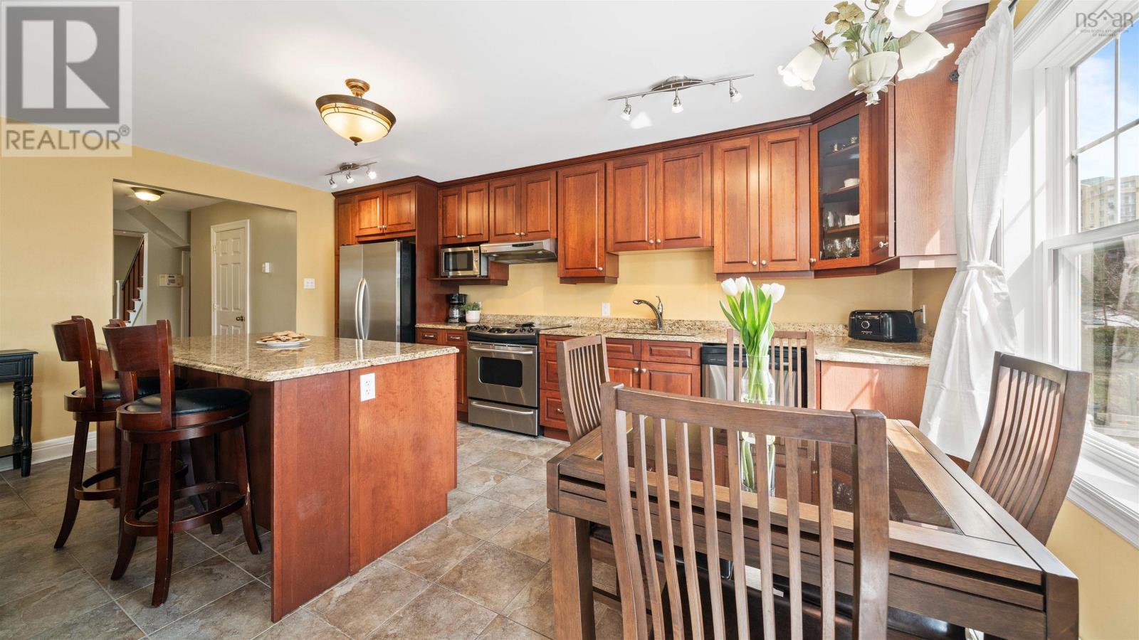 6188 Windsor Terrace Property Photo 15