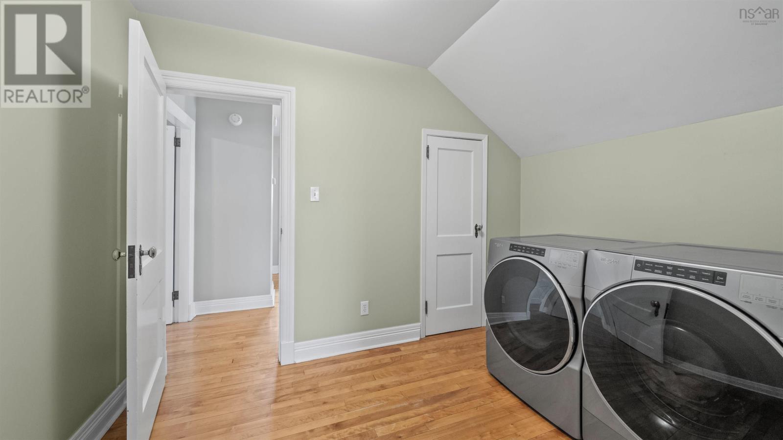 6188 Windsor Terrace Property Photo 31