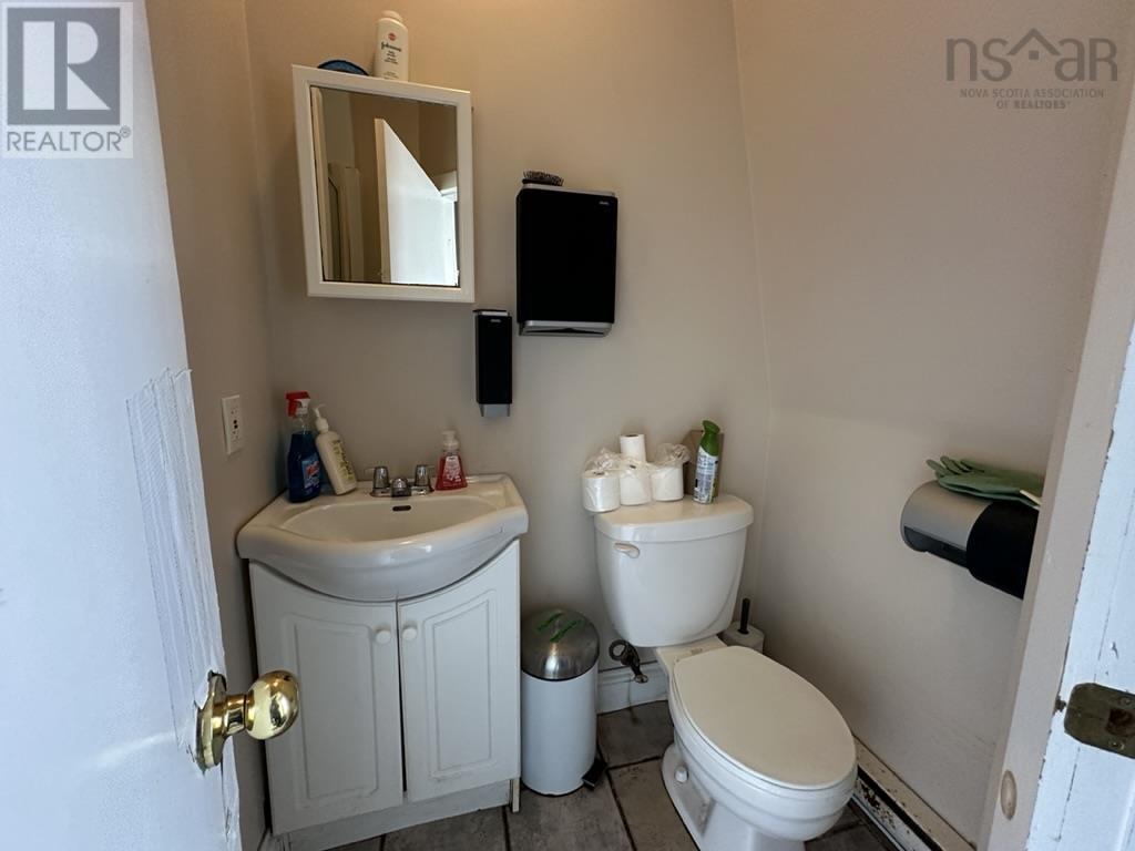 41 Coleraine Street Property Photo 27