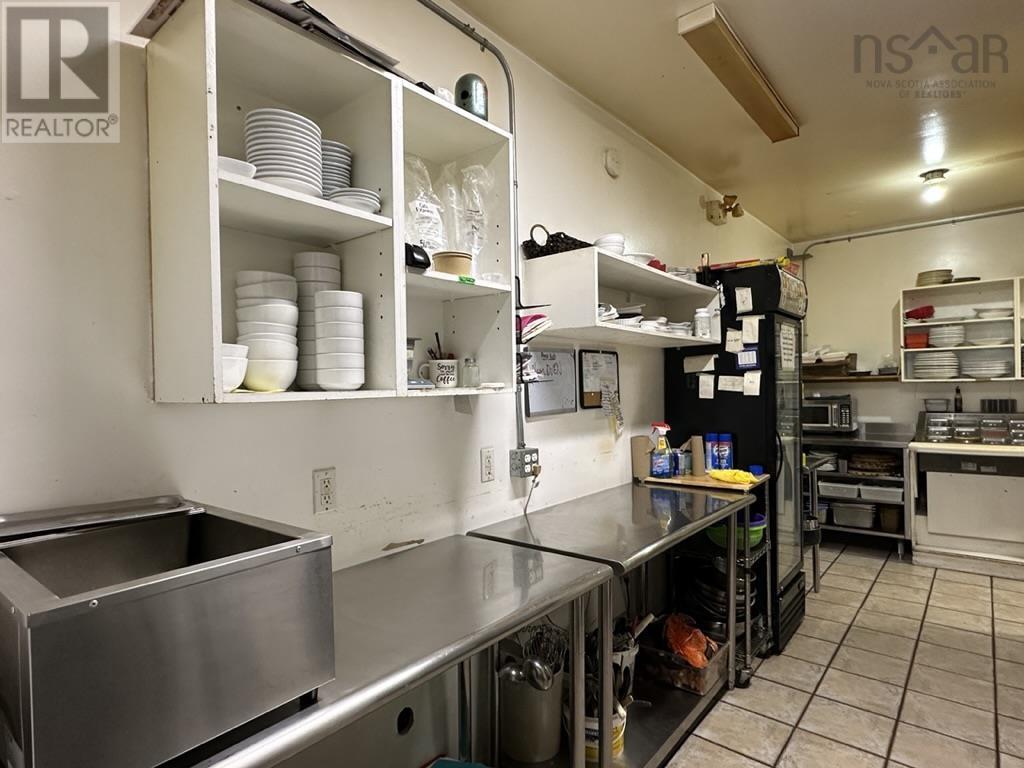 41 Coleraine Street Property Photo 38