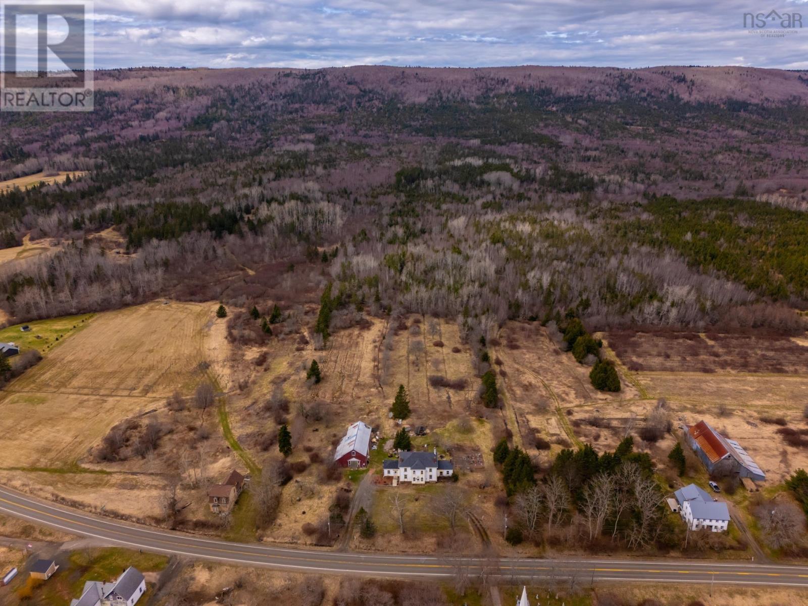 6765 Highway 1 Property Photo 3