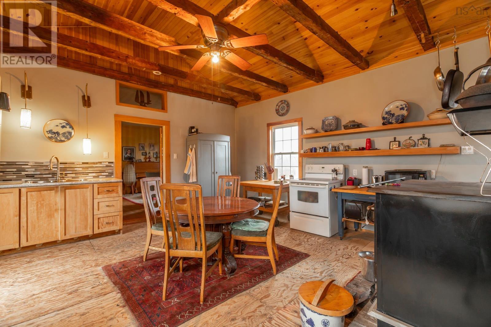 6765 Highway 1 Property Photo 27