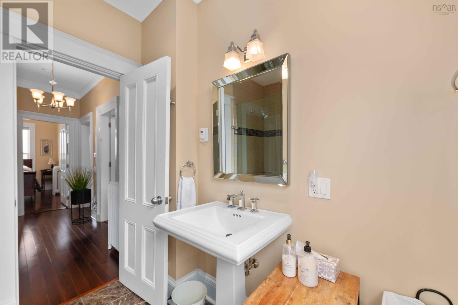1060 Bland Street Property Photo 21