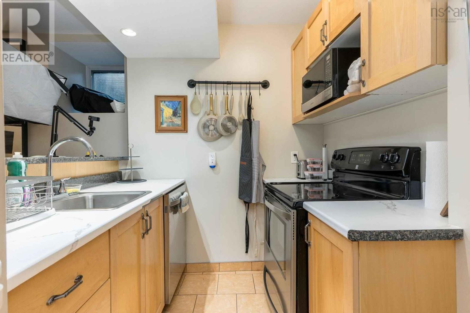 1060 Bland Street Property Photo 35