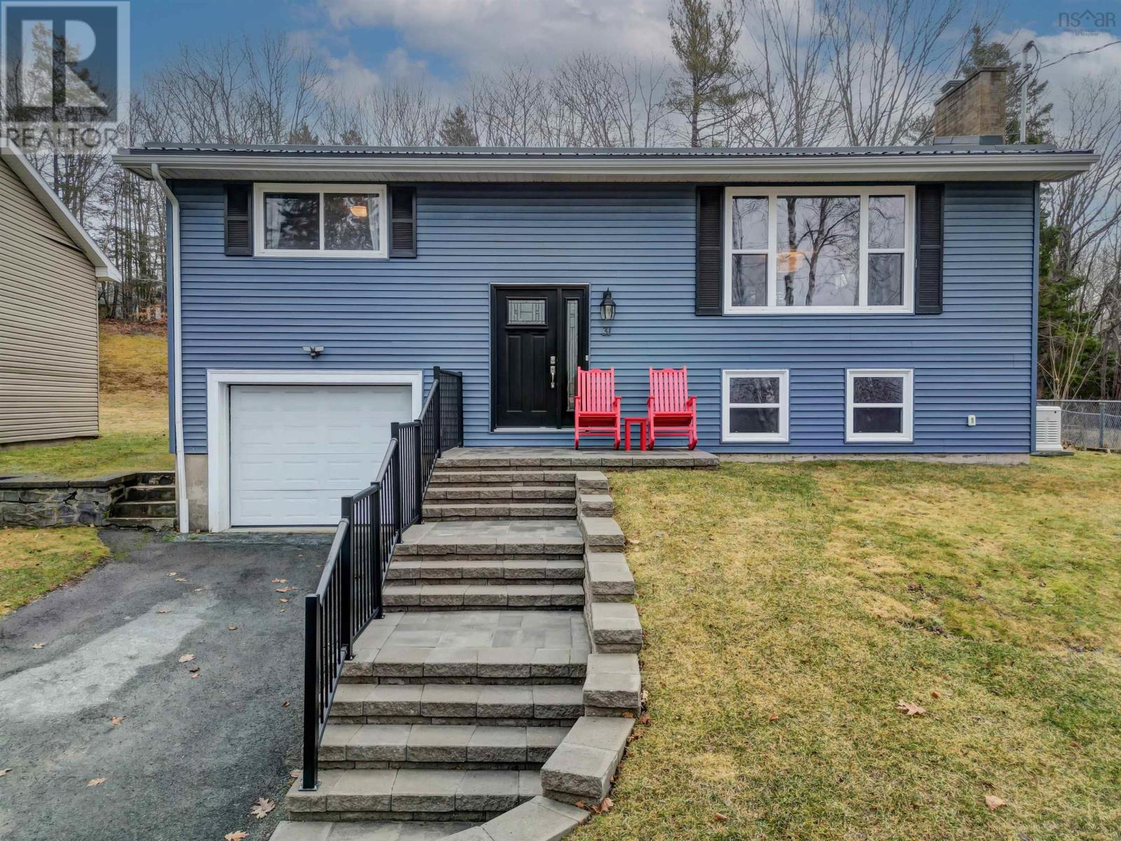 31 Oakmount Drive Property Photo 1