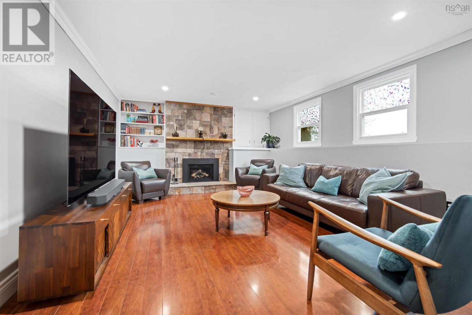 31 Oakmount Drive Property Photo 28