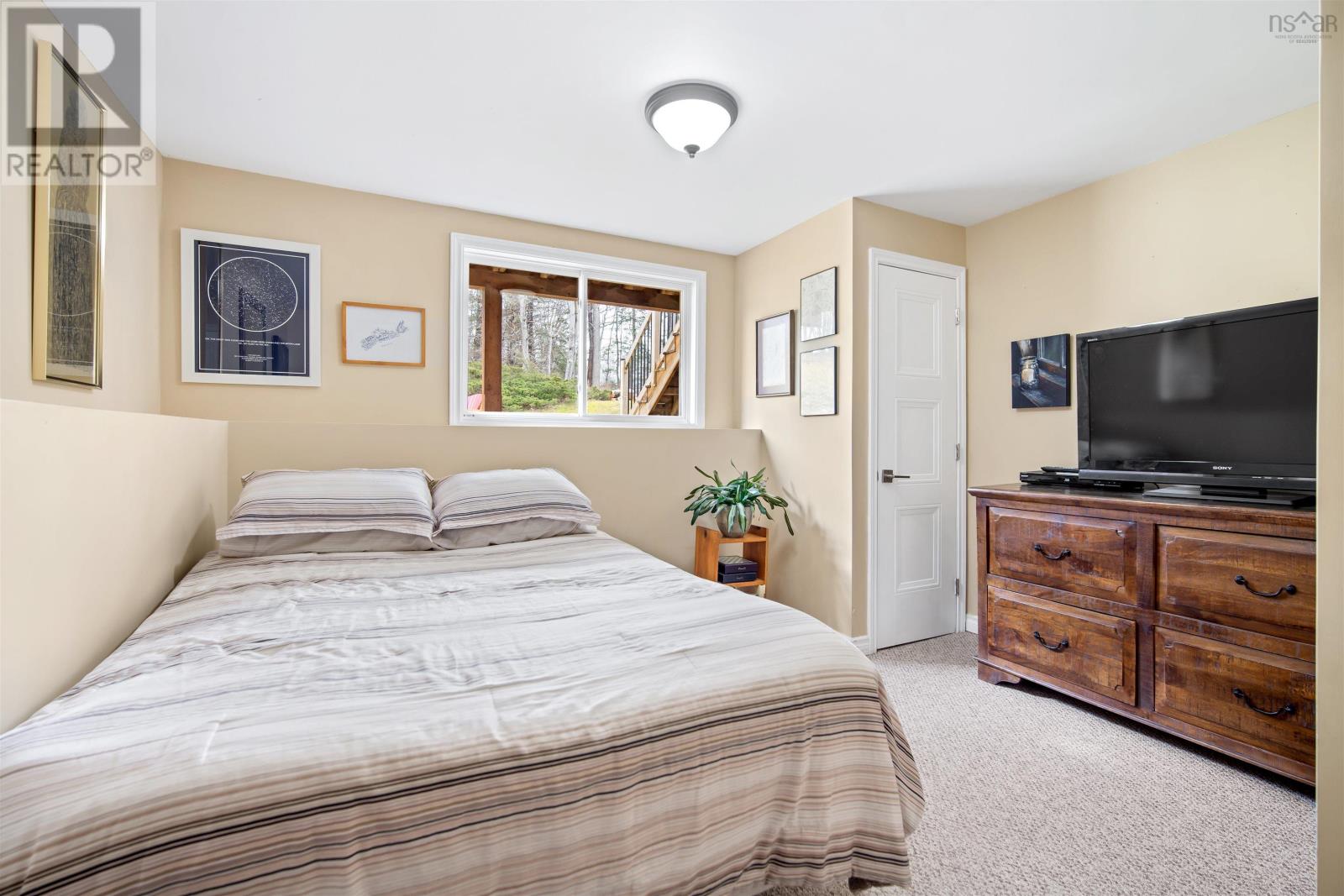 31 Oakmount Drive Property Photo 33