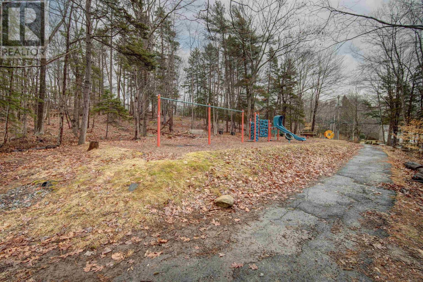 31 Oakmount Drive Property Photo 39
