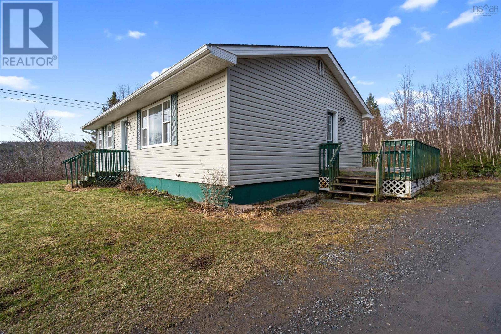 144 Macdonald Road Property Photo 2