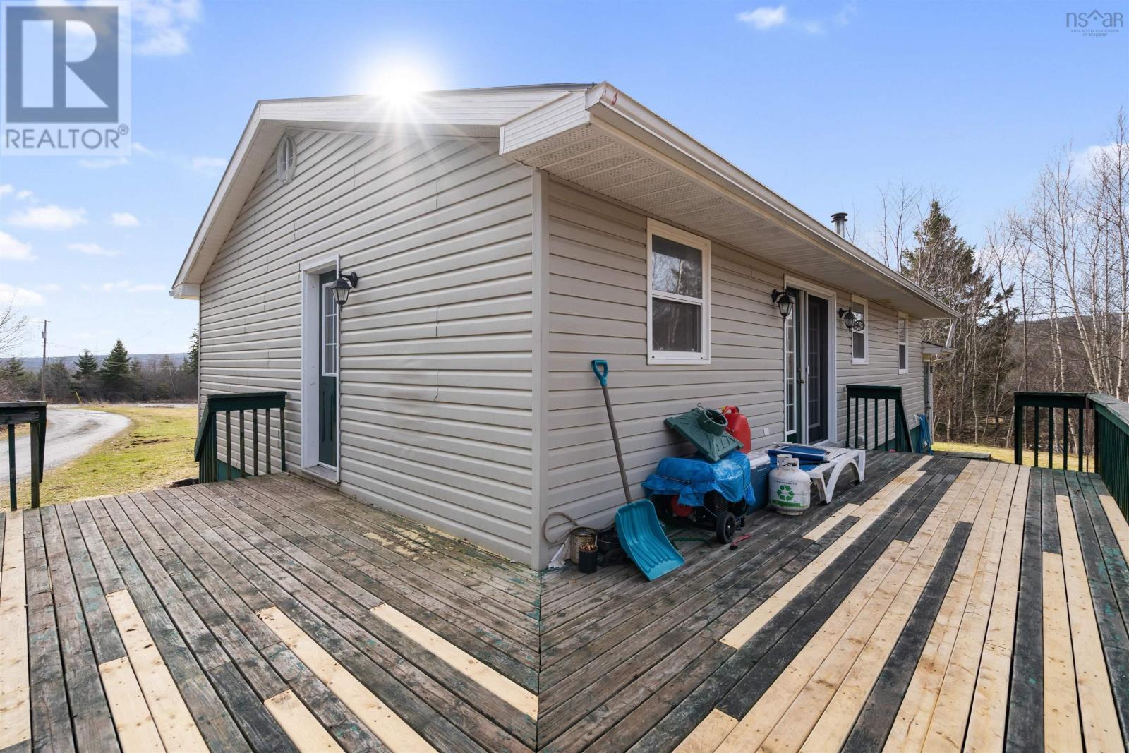 144 Macdonald Road Property Photo 3
