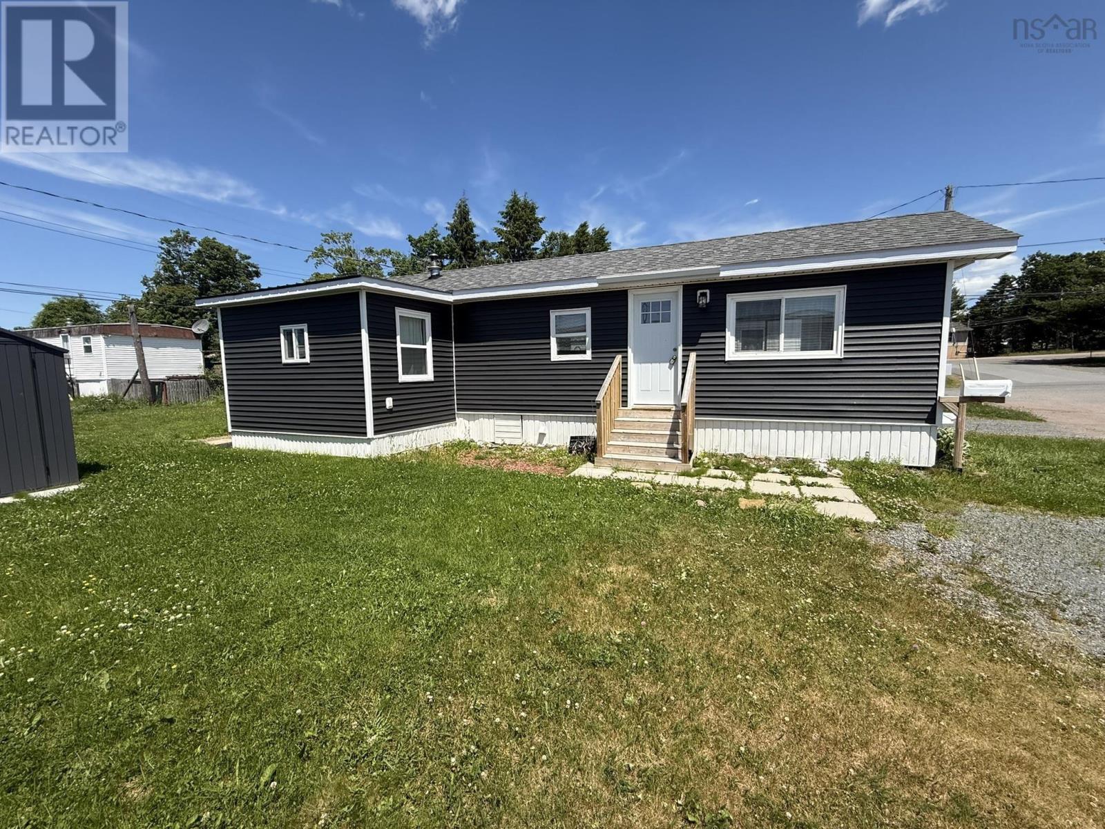 3 Bomber Drive Property Photo 1