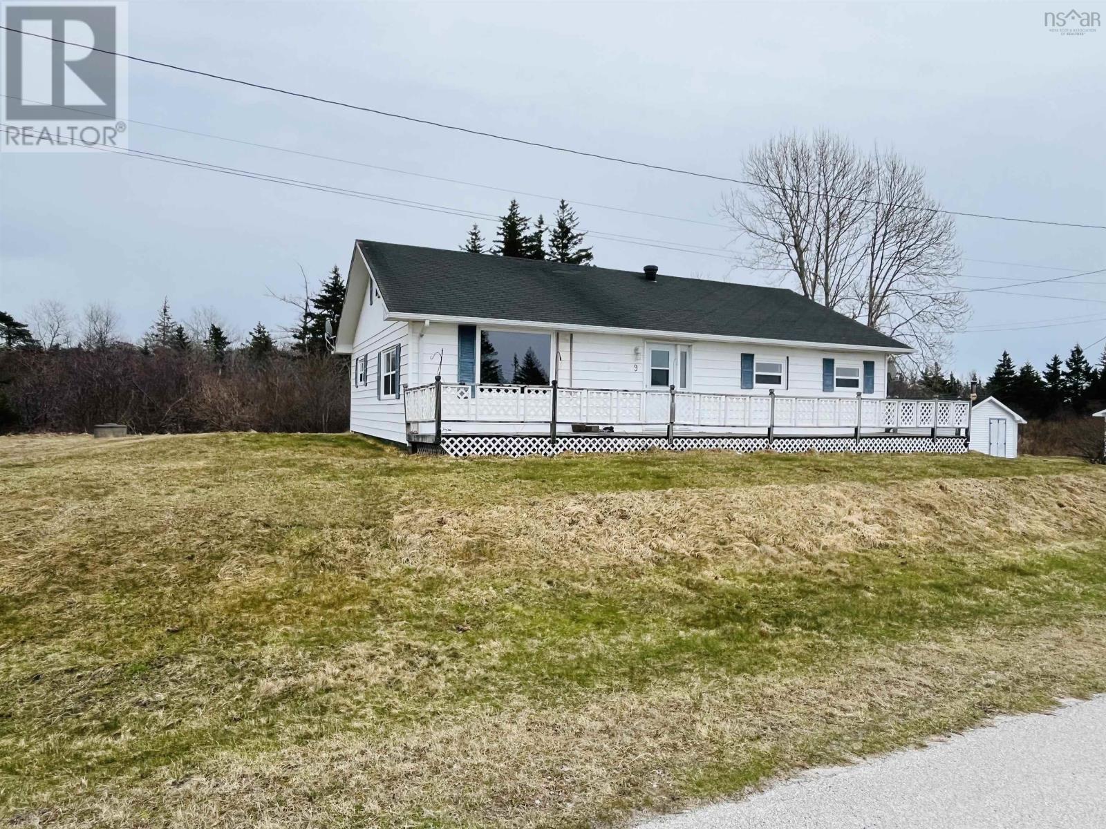9 Goodick Road Property Photo 1