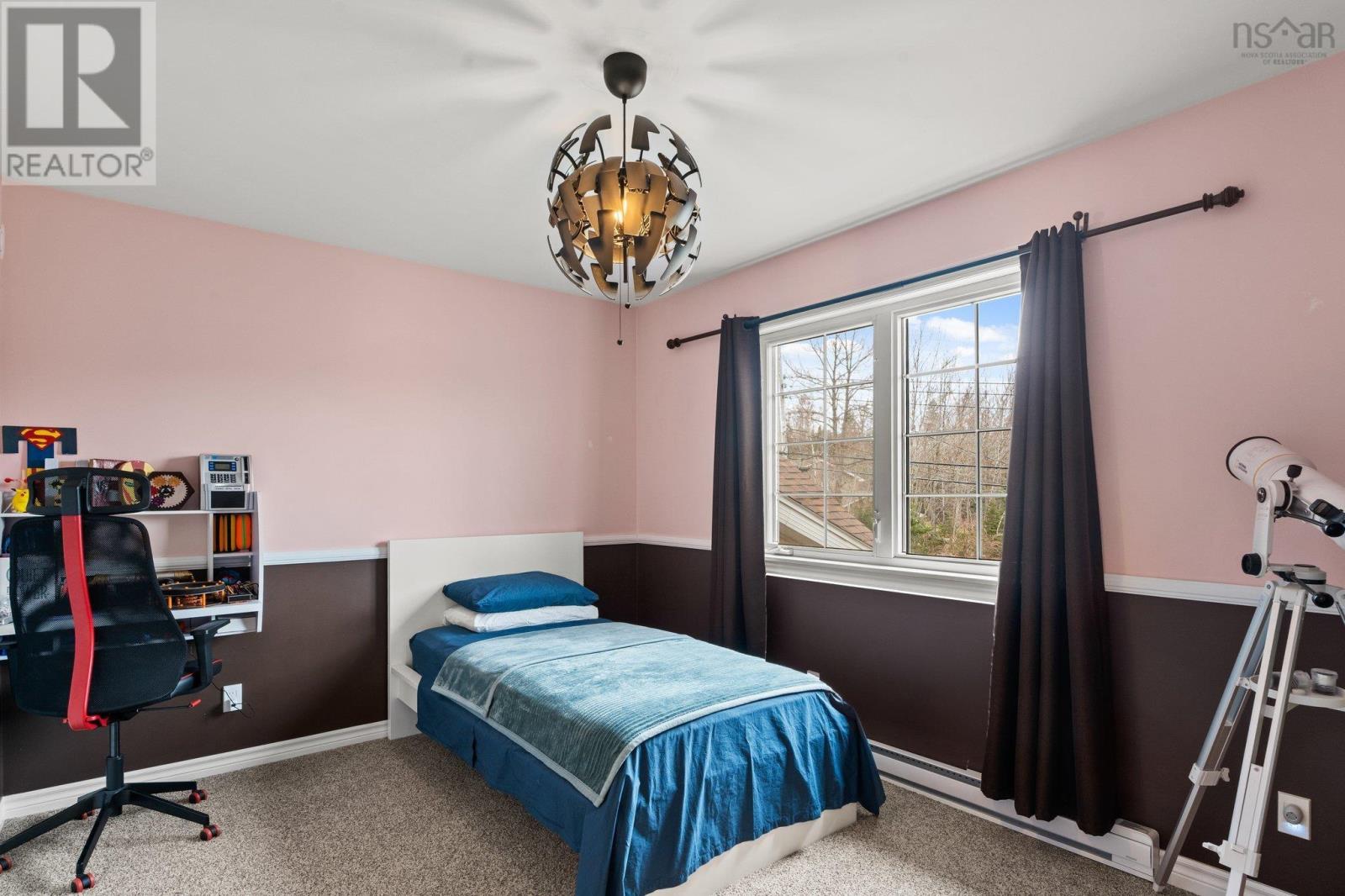 17 Pineview Crescent Property Photo 26