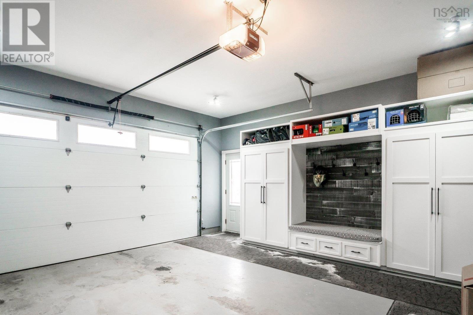 17 Pineview Crescent Property Photo 33