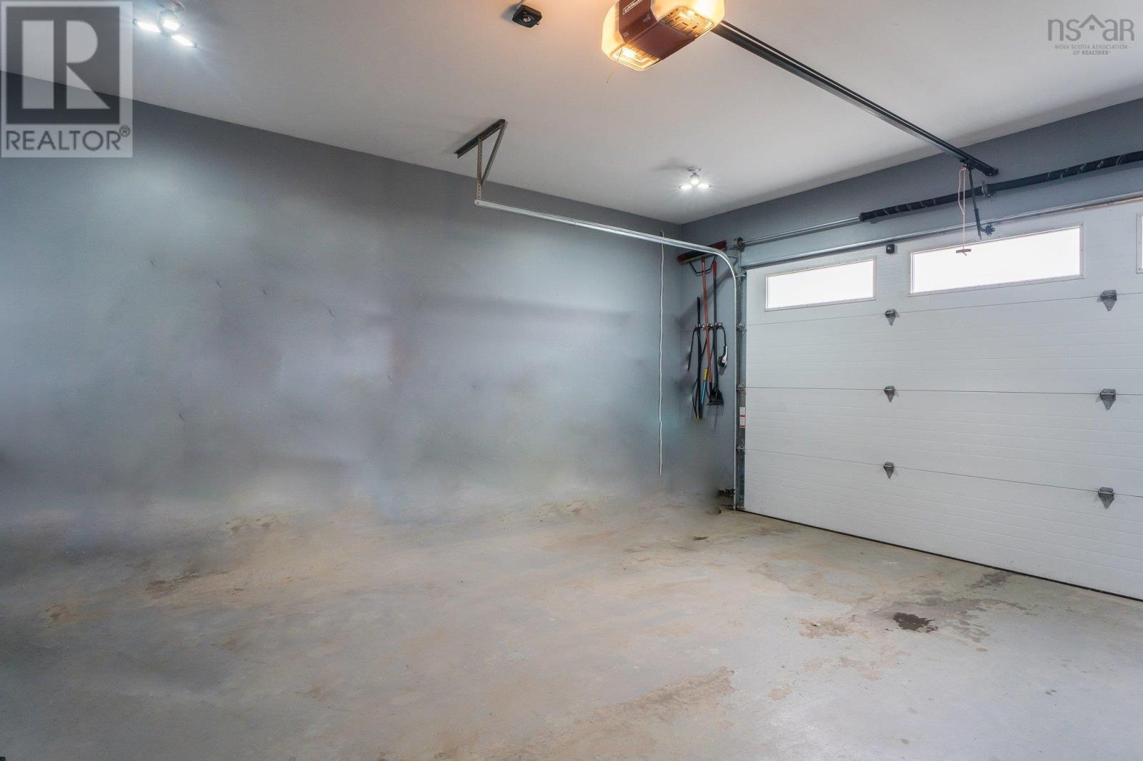 17 Pineview Crescent Property Photo 34