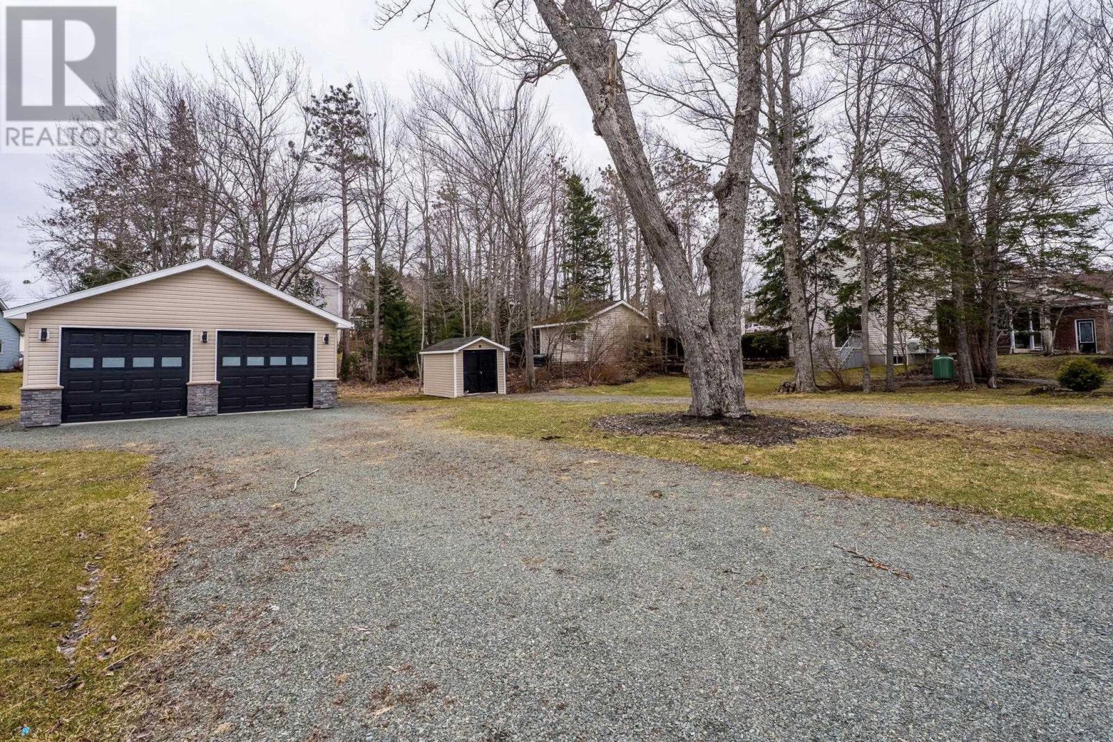 17 Pineview Crescent Property Photo 35