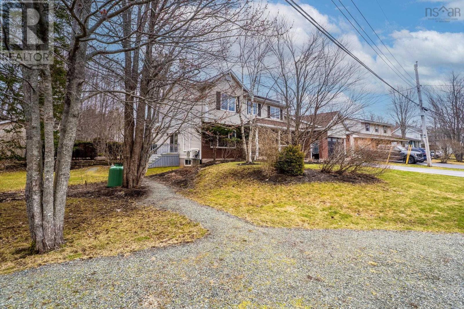 17 Pineview Crescent Property Photo 38