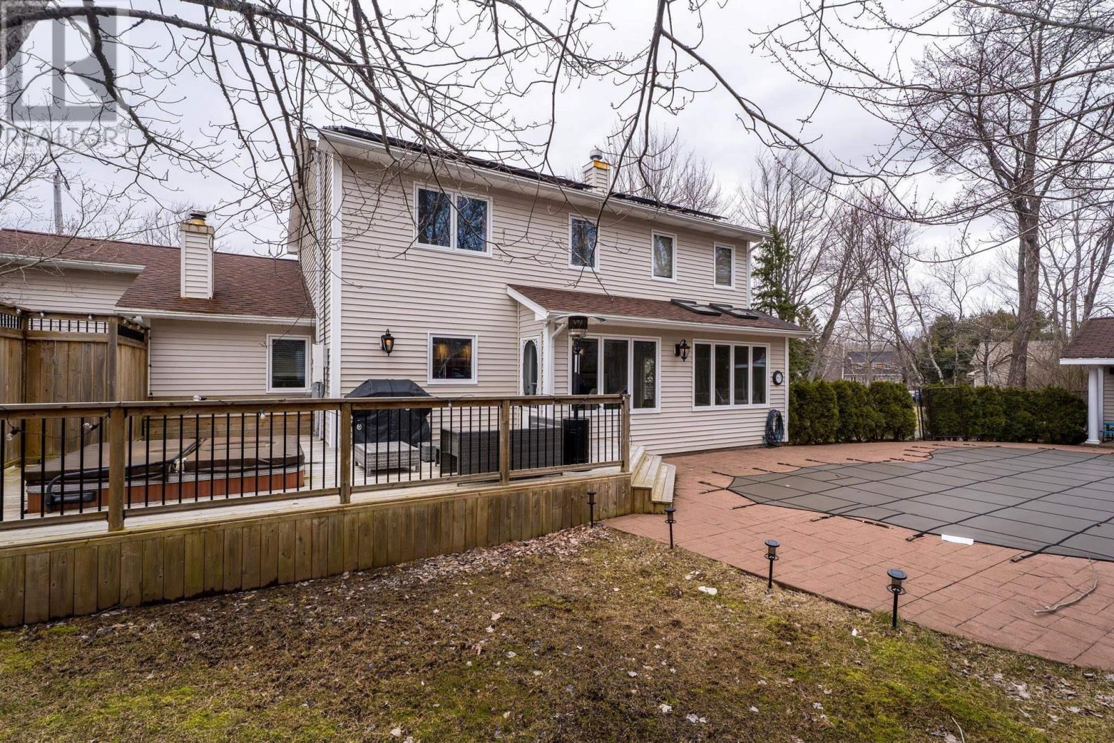 17 Pineview Crescent Property Photo 41