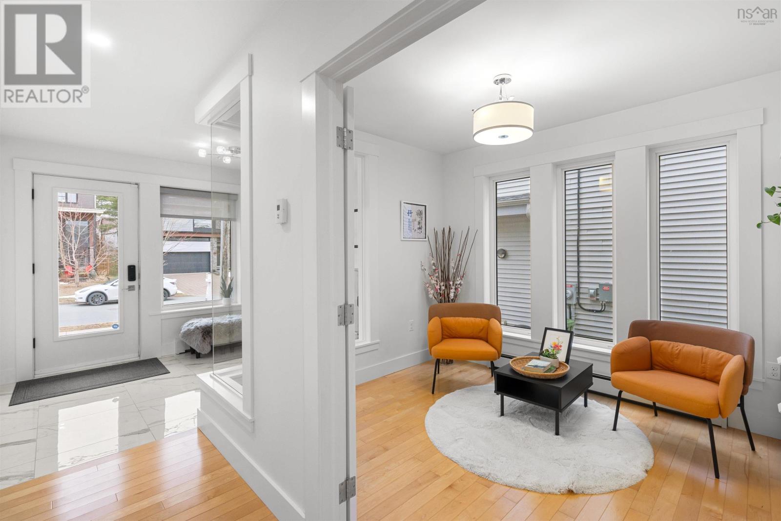 186 Amesbury Gate Property Photo 10