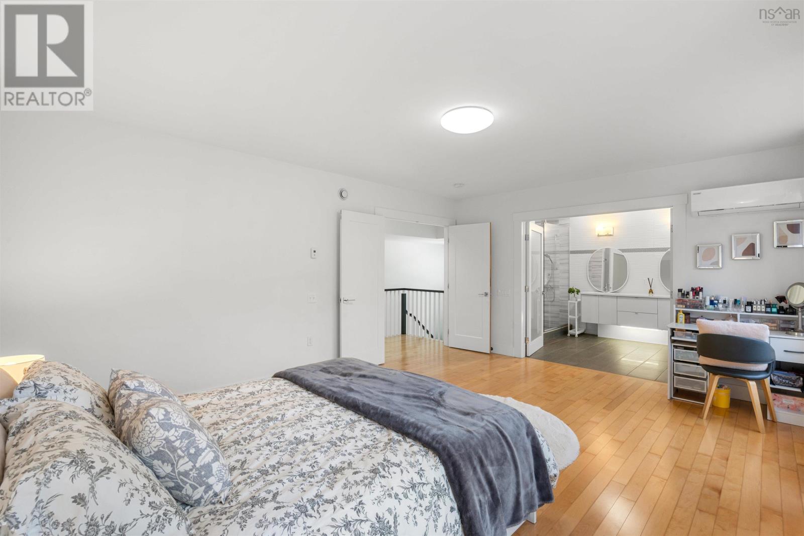 186 Amesbury Gate Property Photo 30